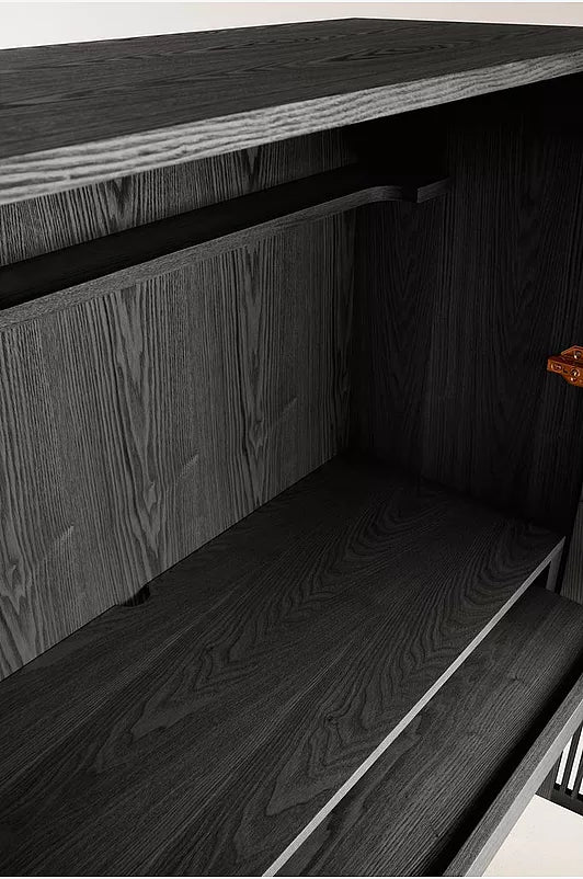 Nordal – Skåp med integrerat skrivbord i askfanér