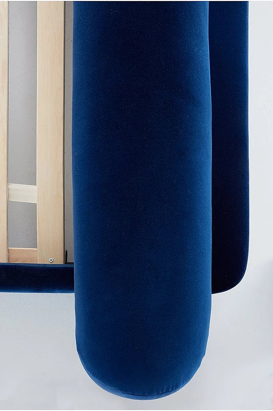Veloura Lyx Sängram – Sammet & Komfort i Perfekt Harmoni 180cm