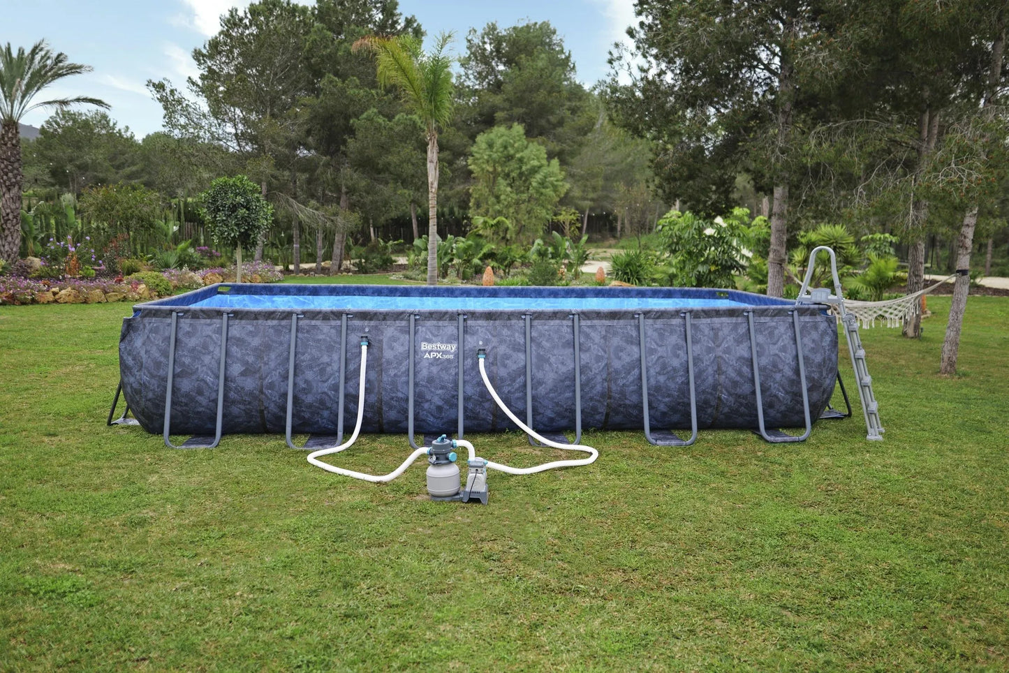 Bestway® APX 365™ 7,32 x 3,66 x 1,32 m – Året-runt stålpool med Polar-Shield™ väderskydd (561KG)