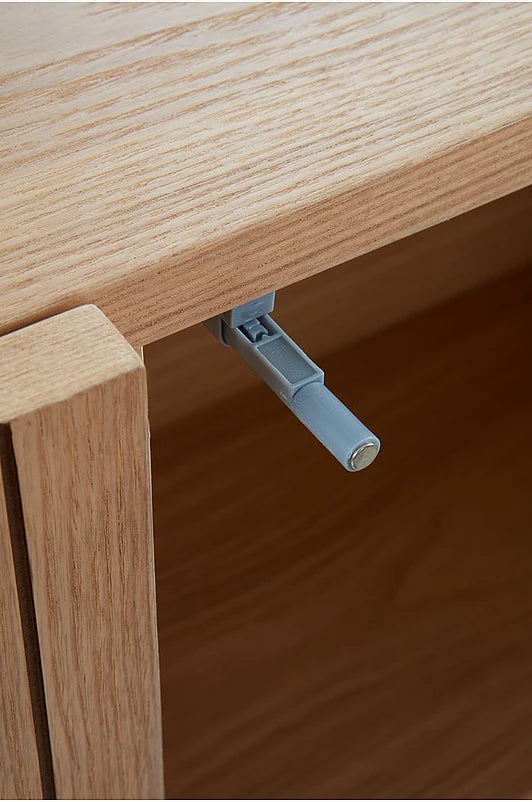 VALMONT Väggskåp – Retroinspirerad Förvaring i Askfaner