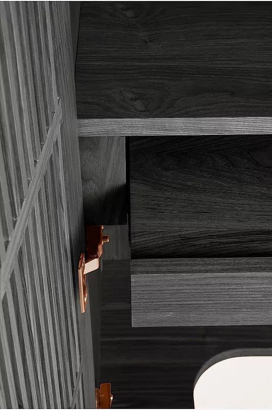 Nordal – Skåp med integrerat skrivbord i askfanér