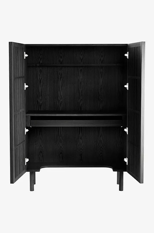 Nordal – Skåp med integrerat skrivbord i askfanér