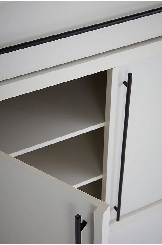 Rosenhaga Garderob – Elegant design med smart förvaring