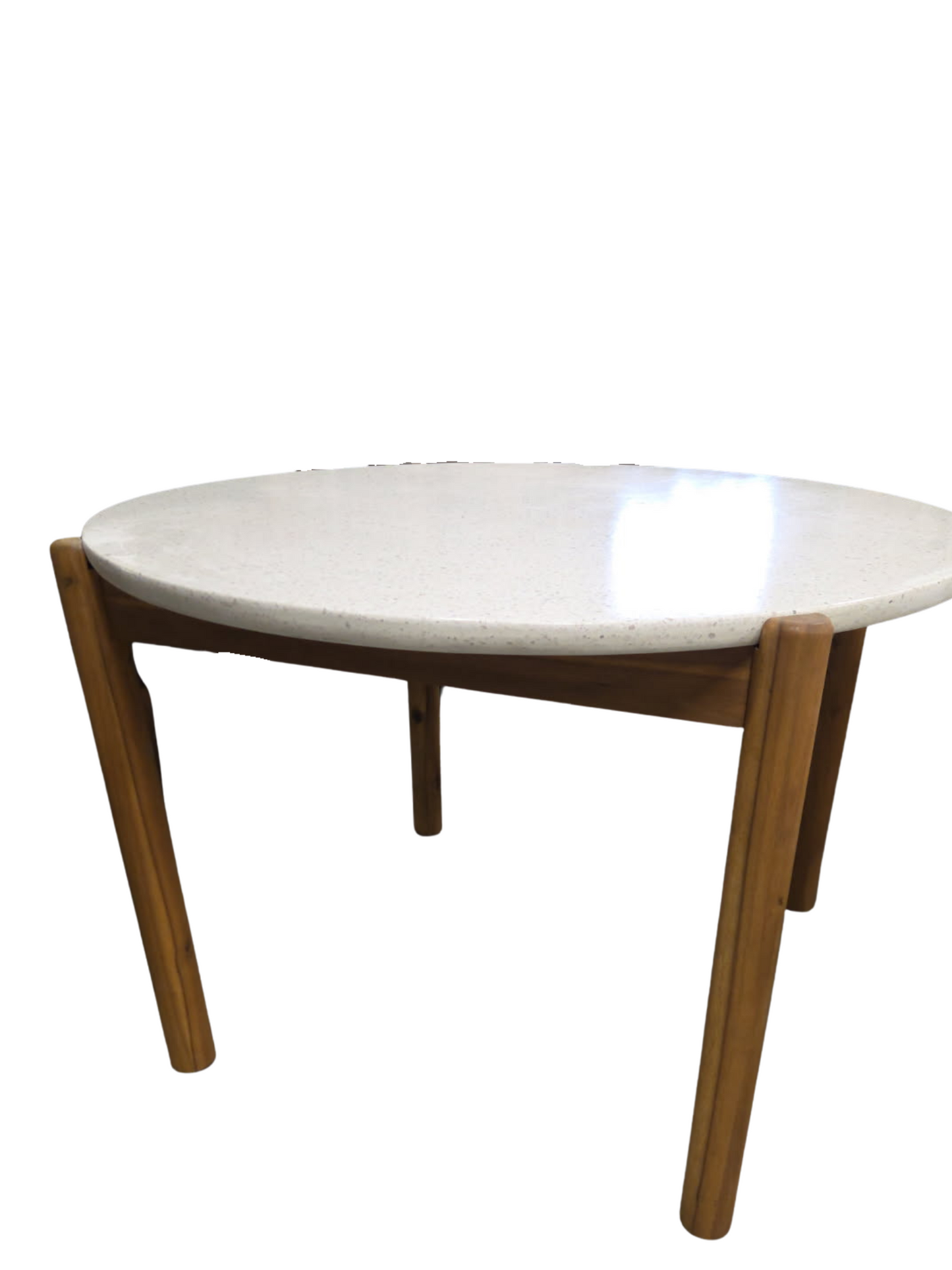 Runt matbord i akacia och terrazzo